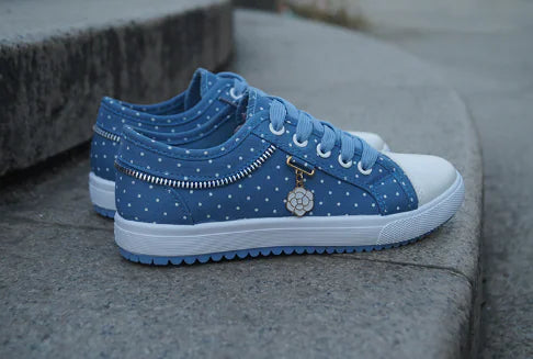 Fashionable Breathable Mesh Sneakers for Women (One Pair)